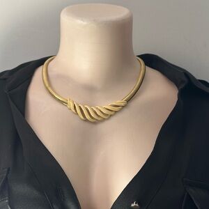 Vintage gold tone snake chain choker Necklace